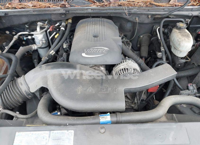 Photo 10 of 2005 Chevrolet Suburban 1500 LT (VIN 1GNFK16Z65J111287)