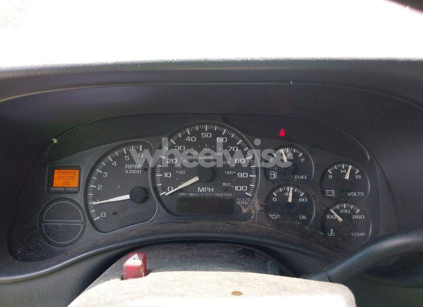 Photo 7 of 2002 Chevrolet Suburban 1500 LS (VIN 1GNFK16Z72J121807)