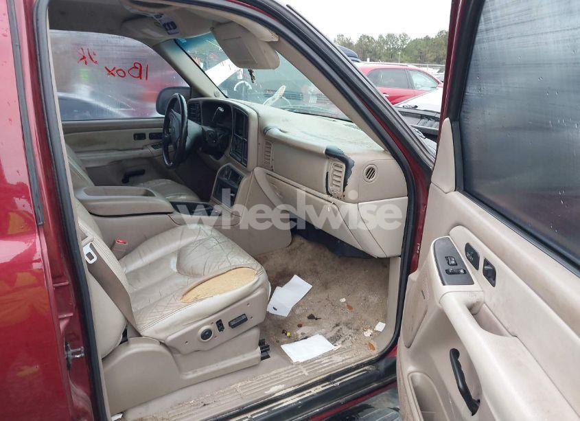 Photo 5 of 2003 Chevrolet Suburban 1500 LT (VIN 1GNFK16Z73J175318)