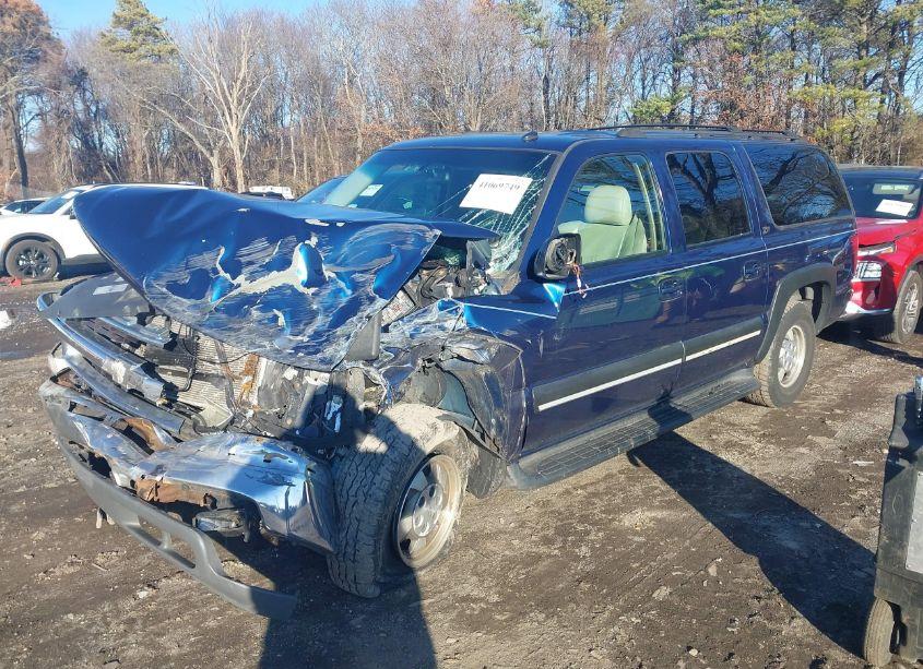 Photo 2 of 2003 Chevrolet Suburban 1500 LT (VIN 1GNFK16Z73J184679)