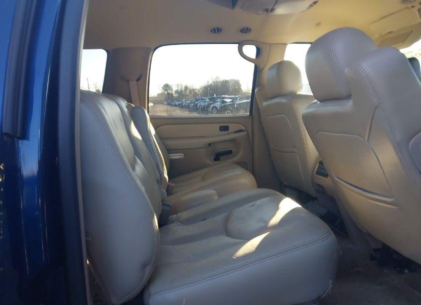 Photo 8 of 2003 Chevrolet Suburban 1500 LT (VIN 1GNFK16Z73J184679)