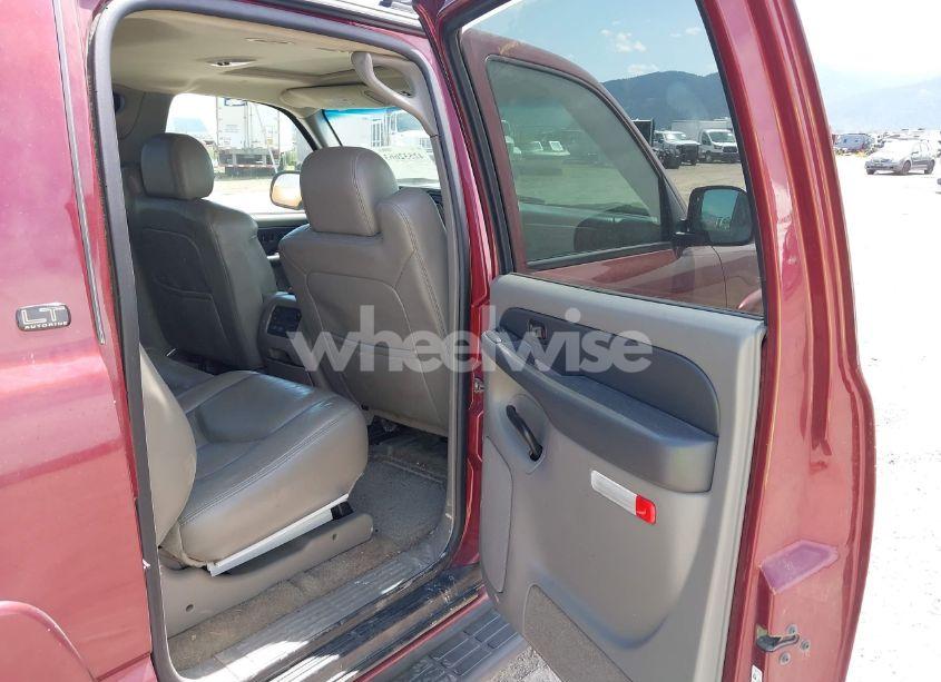 Photo 8 of 2003 Chevrolet Suburban 1500 LT (VIN 1GNFK16Z73J201741)