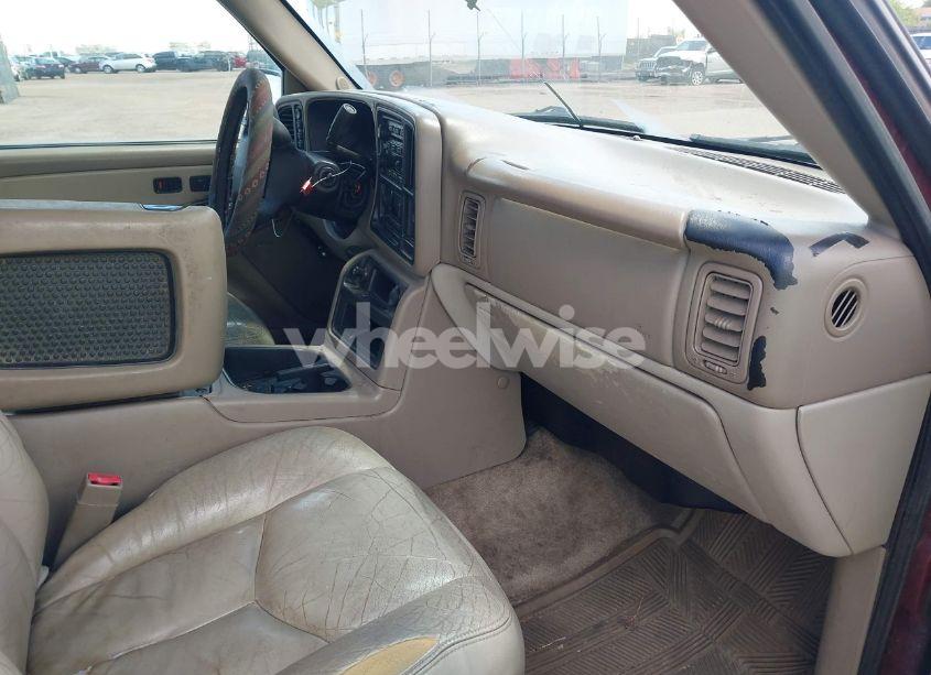 Photo 5 of 2003 Chevrolet Suburban 1500 LT (VIN 1GNFK16Z73J229510)