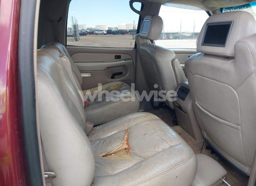 Photo 8 of 2003 Chevrolet Suburban 1500 LT (VIN 1GNFK16Z73J229510)