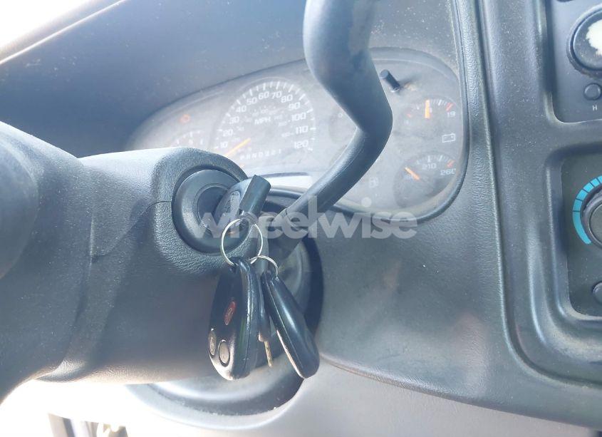 Photo 11 of 2006 Chevrolet Suburban 1500 LT (VIN 1GNFK16Z76J131999)