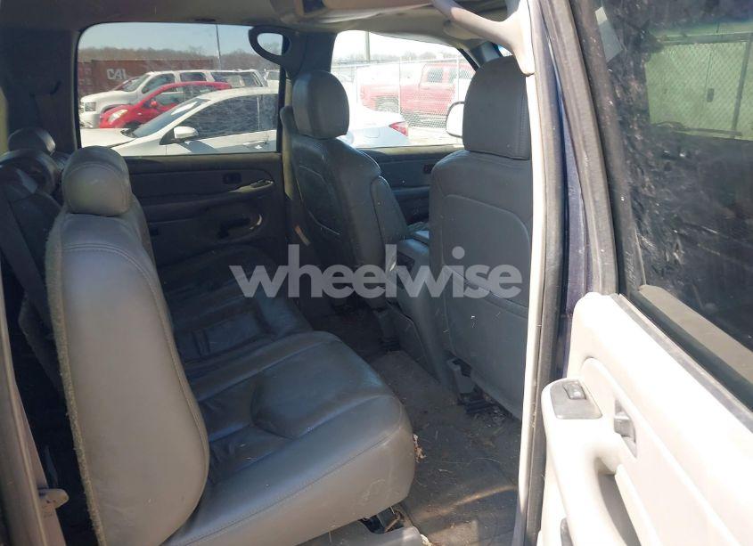 Photo 8 of 2006 Chevrolet Suburban 1500 LT (VIN 1GNFK16Z76J131999)