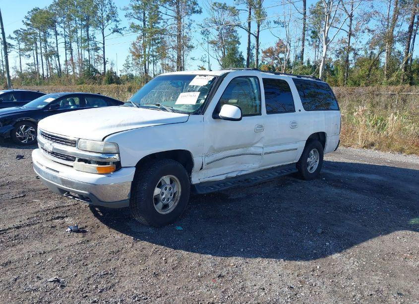 Photo 2 of 2002 Chevrolet Suburban 1500 LT (VIN 1GNFK16Z82J127812)