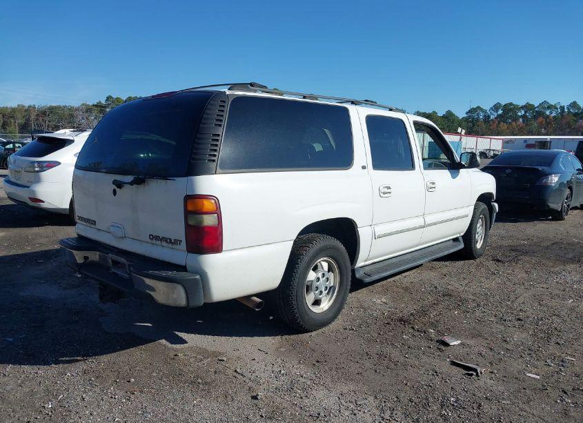 Photo 4 of 2002 Chevrolet Suburban 1500 LT (VIN 1GNFK16Z82J127812)