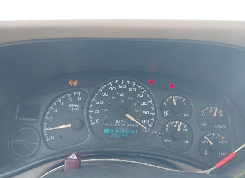 Photo 7 of 2002 Chevrolet Suburban 1500 LT (VIN 1GNFK16Z82J127812)