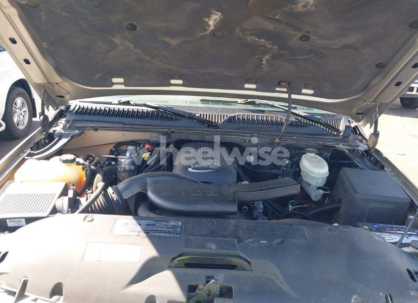 Photo 10 of 2003 Chevrolet Suburban 1500 LT (VIN 1GNFK16Z83J194671)