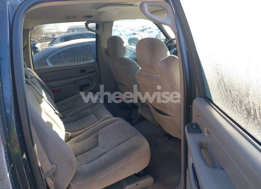 Photo 8 of 2005 Chevrolet Suburban 1500 LS (VIN 1GNFK16Z85J201640)