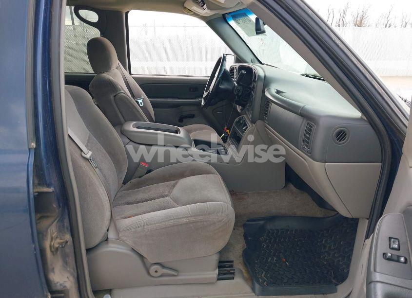 Photo 5 of 2003 Chevrolet Suburban 1500 LS (VIN 1GNFK16Z93J190726)