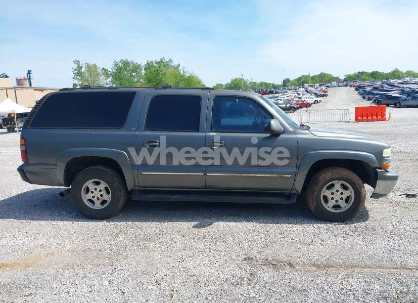 Photo 13 of 2002 Chevrolet Suburban 1500 LT (VIN 1GNFK16ZX2J297816)