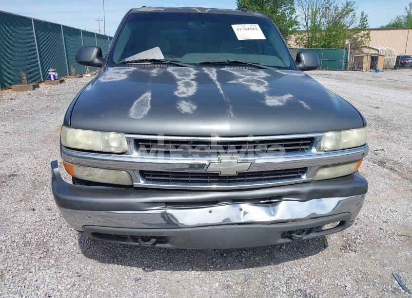 Photo 6 of 2002 Chevrolet Suburban 1500 LT (VIN 1GNFK16ZX2J297816)