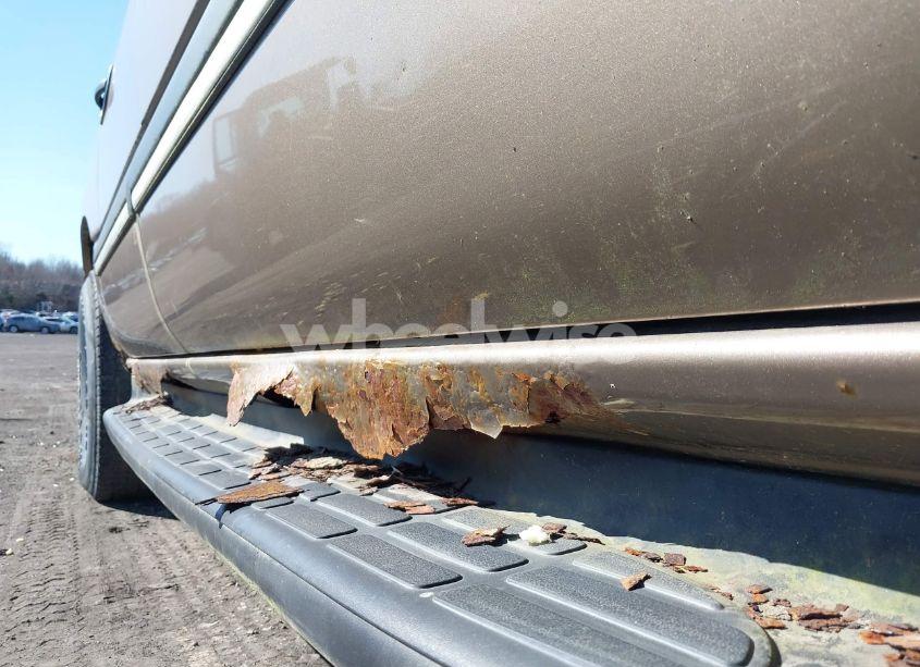 Photo 12 of 2003 Chevrolet Suburban 1500 LS (VIN 1GNFK16ZX3J197314)