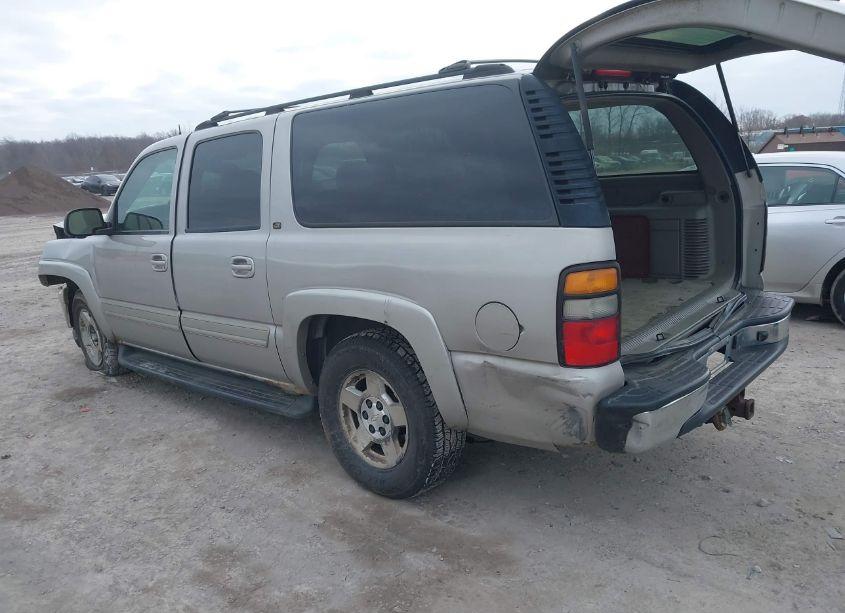 Photo 3 of 2004 Chevrolet Suburban 1500 LT (VIN 1GNFK16ZX4J194589)