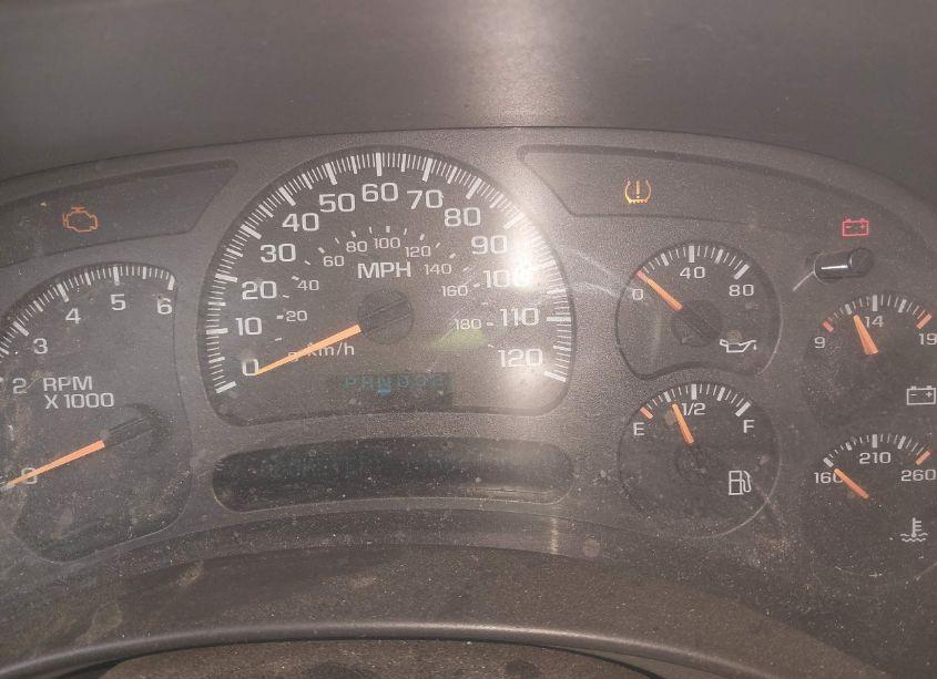 Photo 7 of 2004 Chevrolet Suburban 1500 LT (VIN 1GNFK16ZX4J194589)