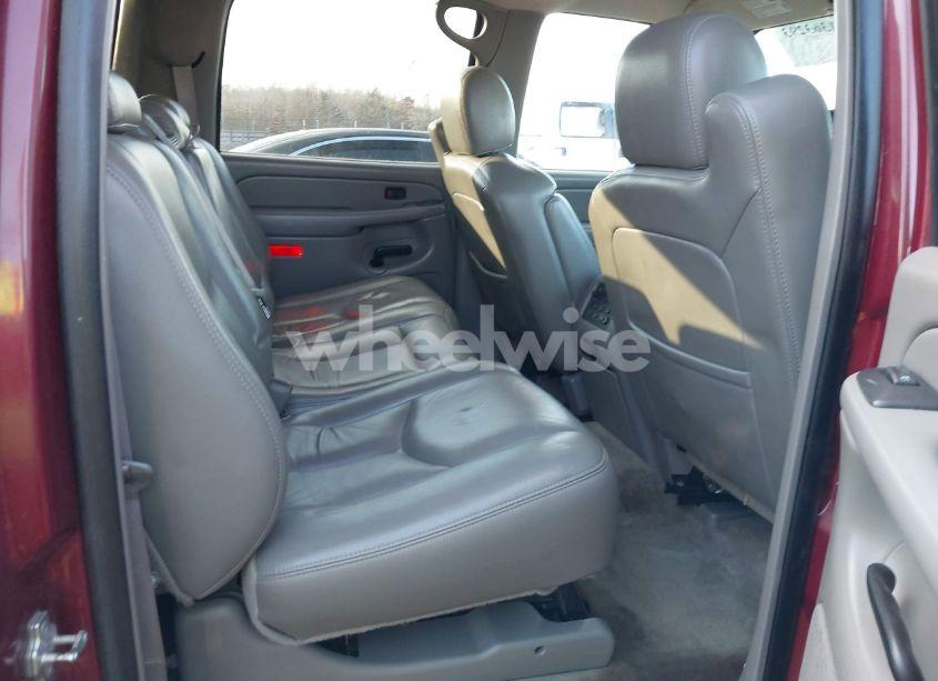 Photo 8 of 2006 Chevrolet Suburban 1500 LT (VIN 1GNFK16ZX6J143502)