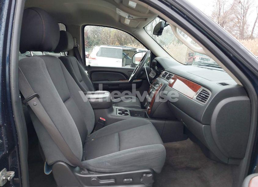 Photo 5 of 2009 Chevrolet Tahoe LT1 (VIN 1GNFK23009R152985)