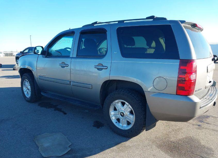 Photo 3 of 2009 Chevrolet Tahoe LT2 (VIN 1GNFK23009R179197)