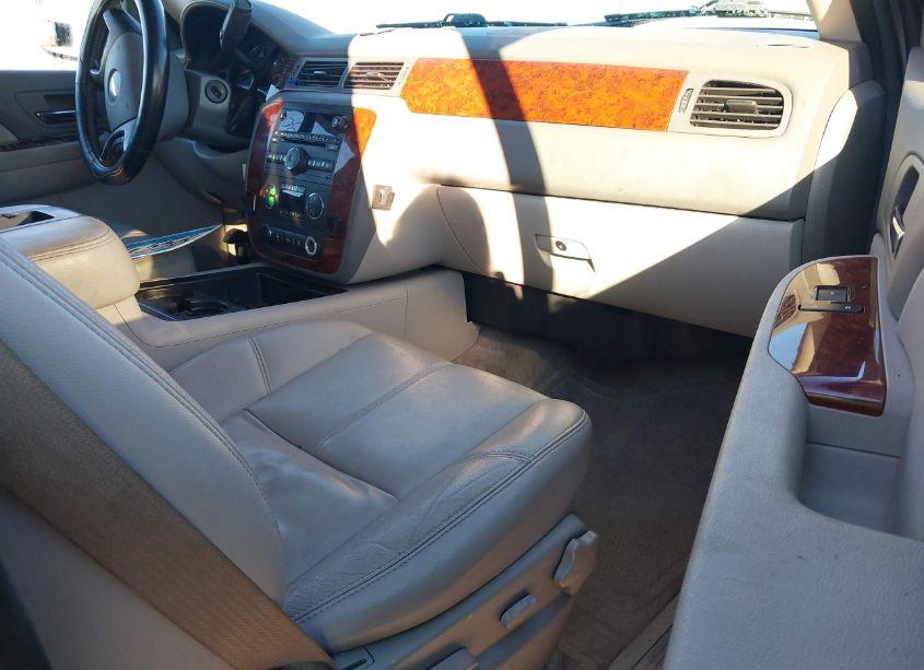 Photo 5 of 2009 Chevrolet Tahoe LT2 (VIN 1GNFK23009R179197)