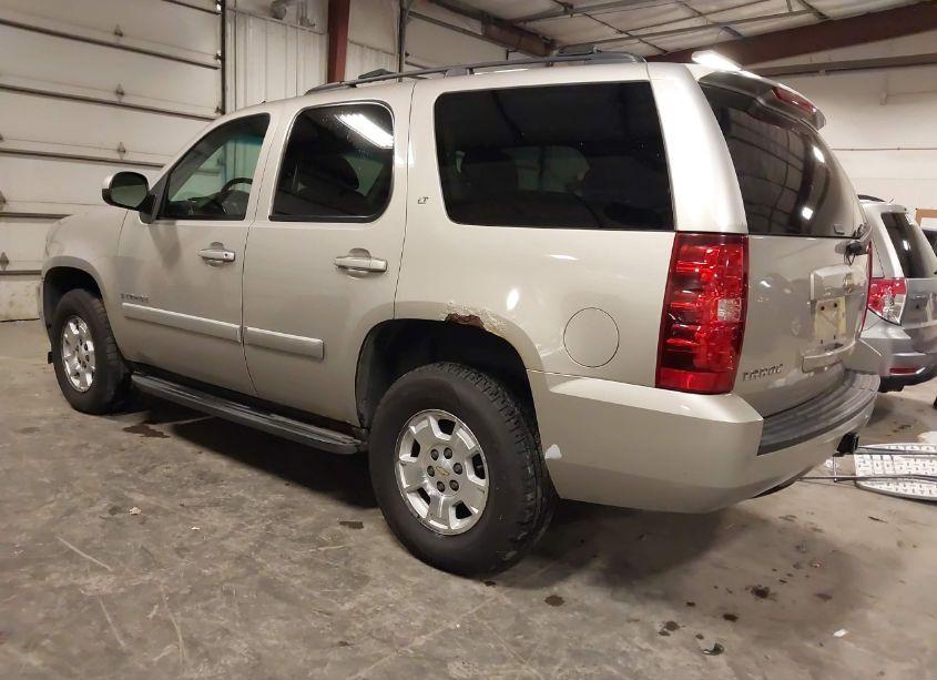 Photo 3 of 2009 Chevrolet Tahoe LT1 (VIN 1GNFK23009R231640)