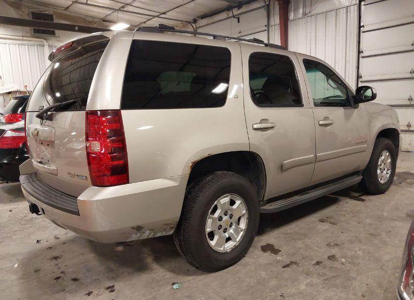 Photo 4 of 2009 Chevrolet Tahoe LT1 (VIN 1GNFK23009R231640)