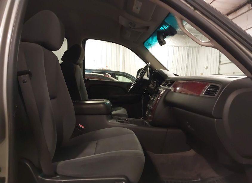 Photo 5 of 2009 Chevrolet Tahoe LT1 (VIN 1GNFK23009R231640)