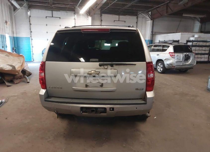 Photo 16 of 2009 Chevrolet Tahoe LT2 (VIN 1GNFK23019R287148)