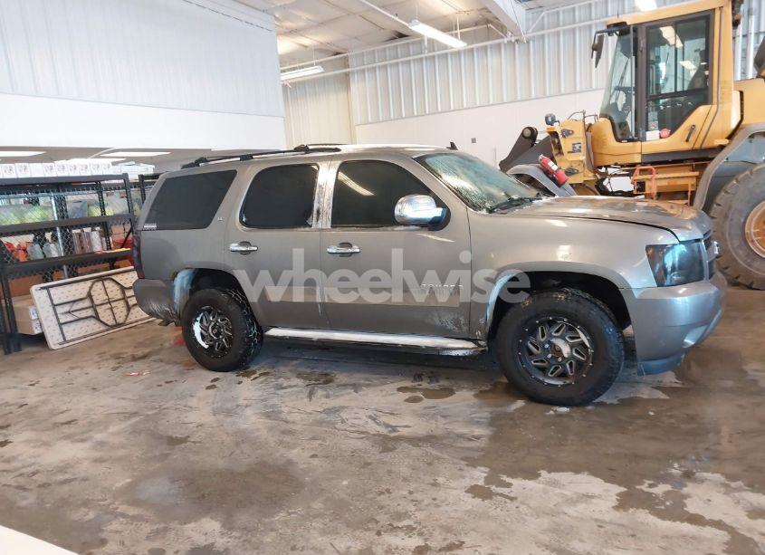 Photo 13 of 2009 Chevrolet Tahoe LT1 (VIN 1GNFK23029R261576)