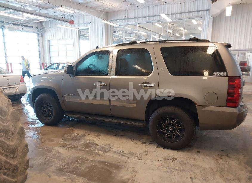 Photo 14 of 2009 Chevrolet Tahoe LT1 (VIN 1GNFK23029R261576)