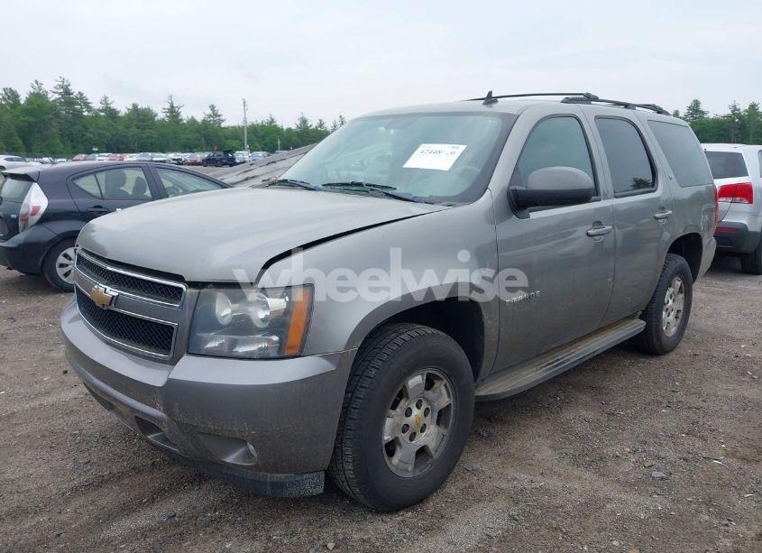 Photo 2 of 2009 Chevrolet Tahoe LT1 (VIN 1GNFK23069R250256)