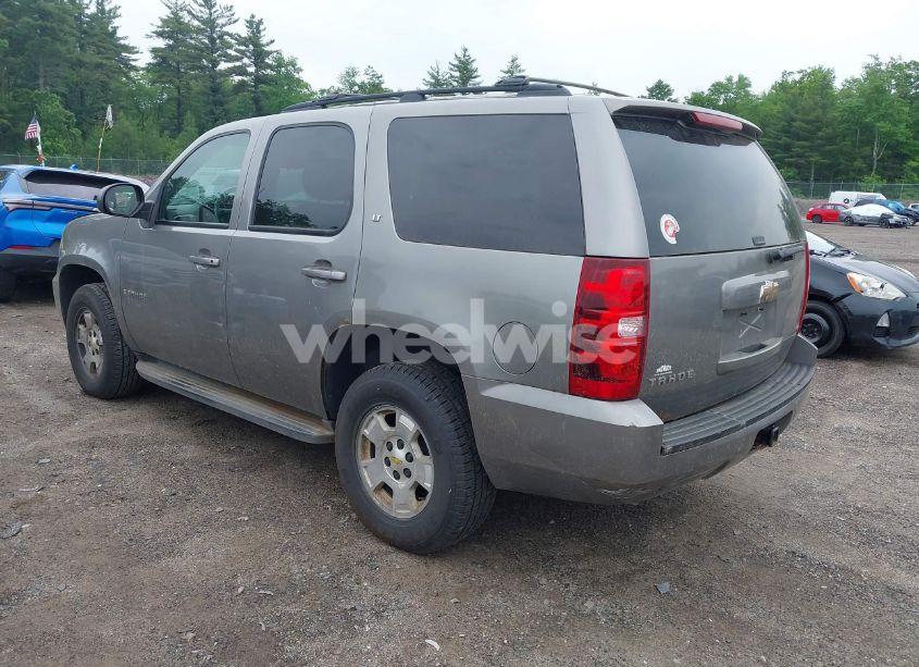 Photo 3 of 2009 Chevrolet Tahoe LT1 (VIN 1GNFK23069R250256)
