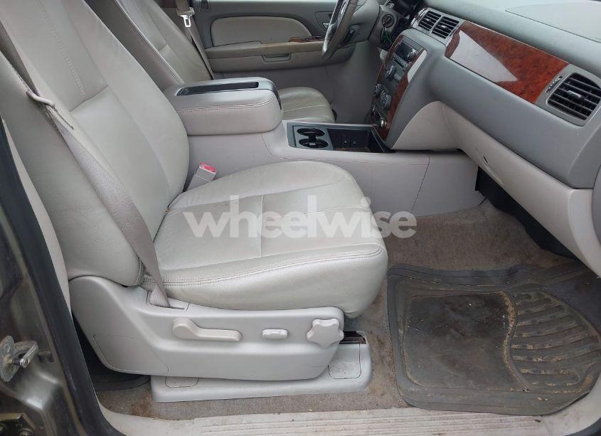 Photo 5 of 2009 Chevrolet Tahoe LT1 (VIN 1GNFK23069R250256)