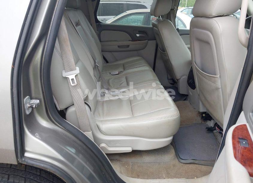 Photo 8 of 2009 Chevrolet Tahoe LT1 (VIN 1GNFK23069R250256)