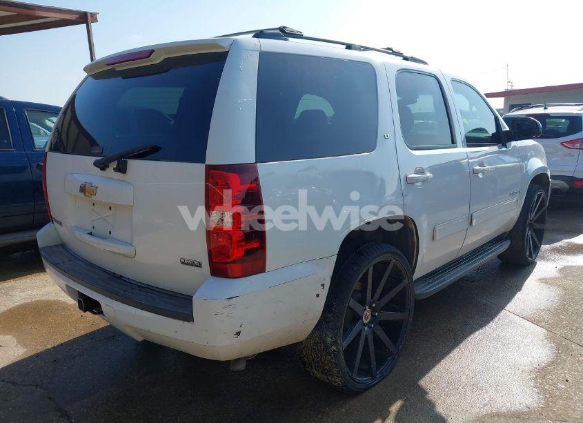 Photo 4 of 2009 Chevrolet Tahoe LT1 (VIN 1GNFK23089R236584)