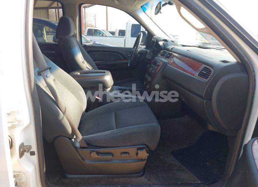 Photo 5 of 2009 Chevrolet Tahoe LT1 (VIN 1GNFK23089R236584)