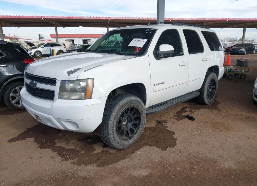 Photo 2 of 2009 Chevrolet Tahoe LT1 (VIN 1GNFK23099J126500)