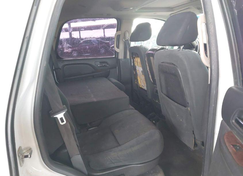 Photo 8 of 2009 Chevrolet Tahoe LT1 (VIN 1GNFK23099J126500)