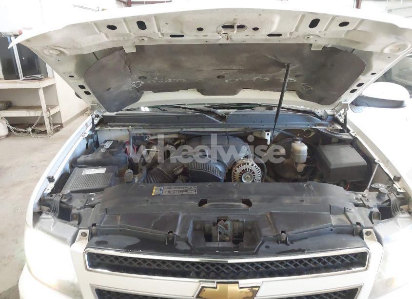 Photo 10 of 2009 Chevrolet Suburban 1500 LT2 (VIN 1GNFK26309R170215)