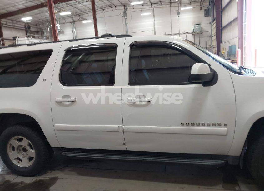 Photo 13 of 2009 Chevrolet Suburban 1500 LT2 (VIN 1GNFK26309R170215)