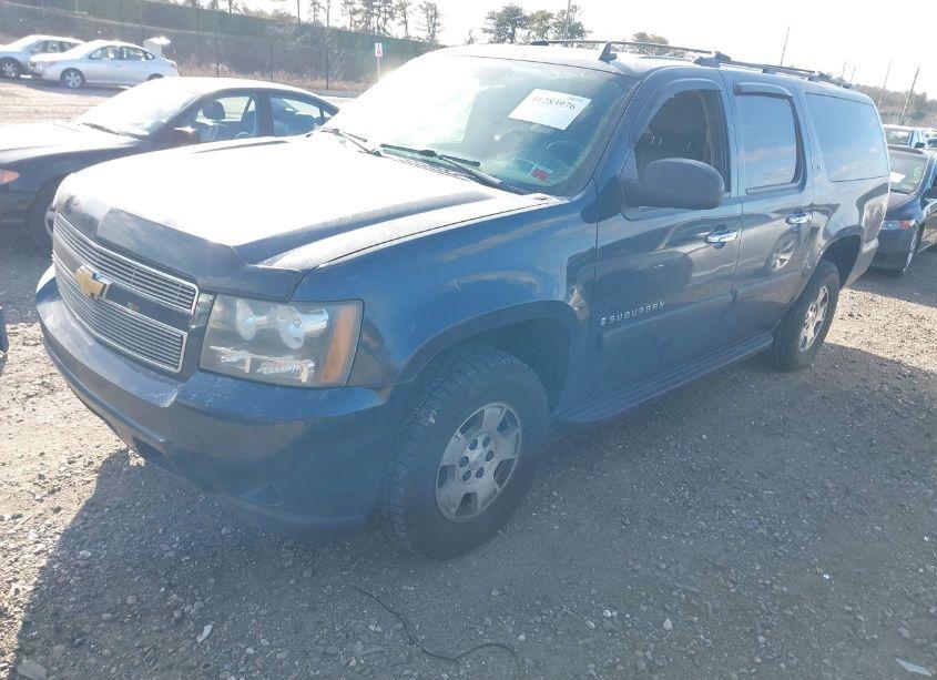Photo 2 of 2009 Chevrolet Suburban 1500 LT2 (VIN 1GNFK26329J110922)