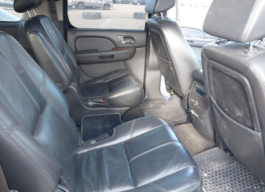 Photo 8 of 2009 Chevrolet Suburban 1500 LT2 (VIN 1GNFK26329J110922)