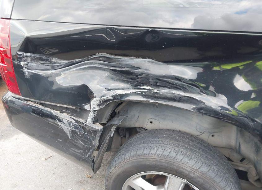 Photo 6 of 2009 Chevrolet Suburban 1500 LT2 (VIN 1GNFK26329R268369)