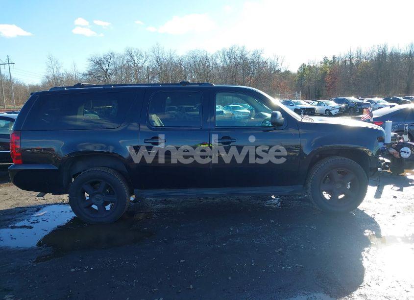 Photo 13 of 2009 Chevrolet Suburban 1500 LT2 (VIN 1GNFK26339J123047)