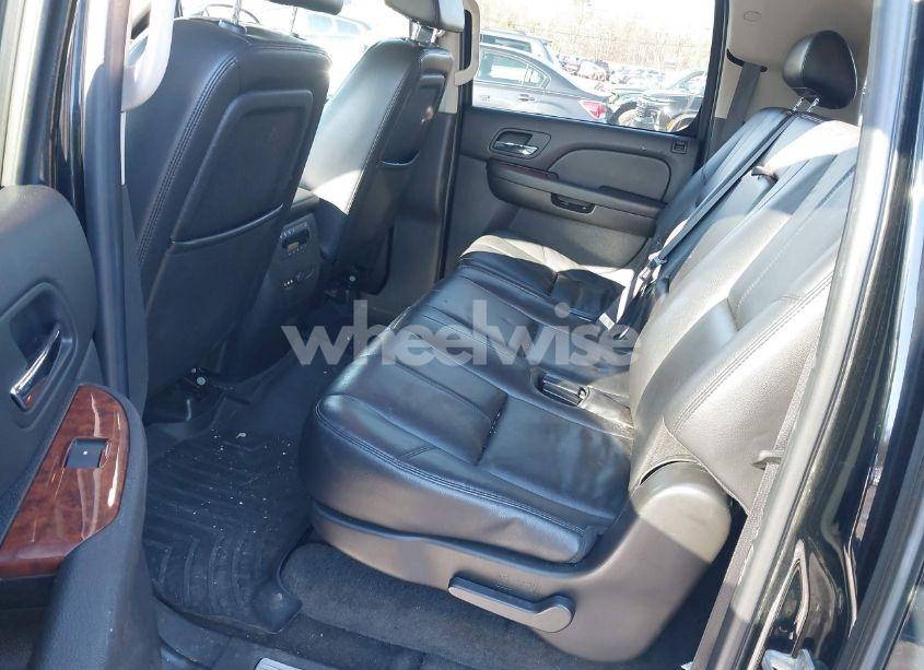Photo 7 of 2009 Chevrolet Suburban 1500 LT2 (VIN 1GNFK26339J123047)