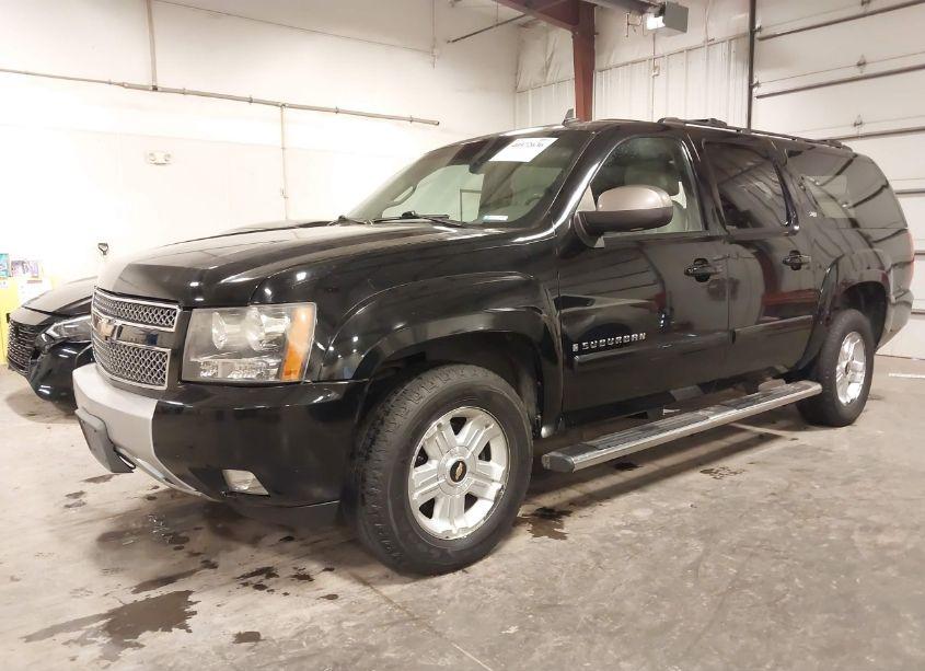 Photo 2 of 2009 Chevrolet Suburban 1500 LT2 (VIN 1GNFK26339R223778)