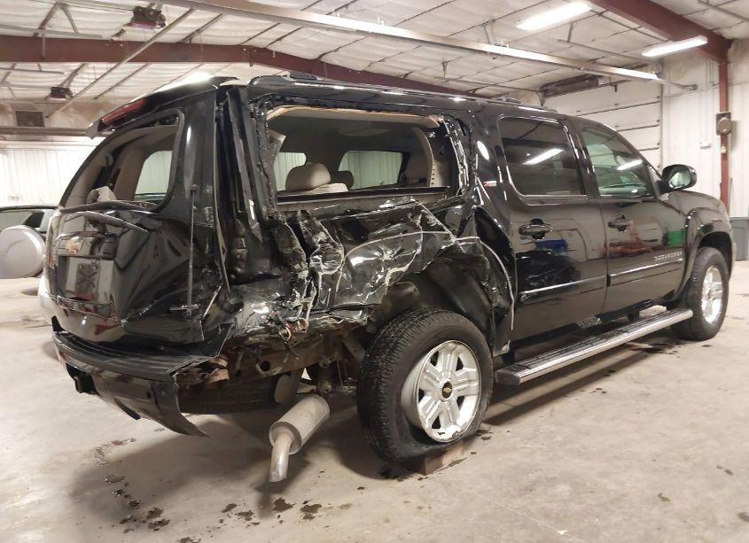 Photo 4 of 2009 Chevrolet Suburban 1500 LT2 (VIN 1GNFK26339R223778)