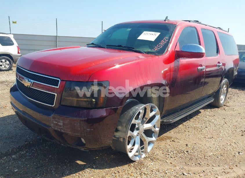 Photo 2 of 2009 Chevrolet Suburban 1500 LT2 (VIN 1GNFK26339R250253)