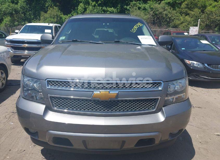 Photo 12 of 2009 Chevrolet Suburban 1500 LT2 (VIN 1GNFK26369R236993)